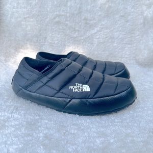 The North Face Thermoball Traction Mules in black